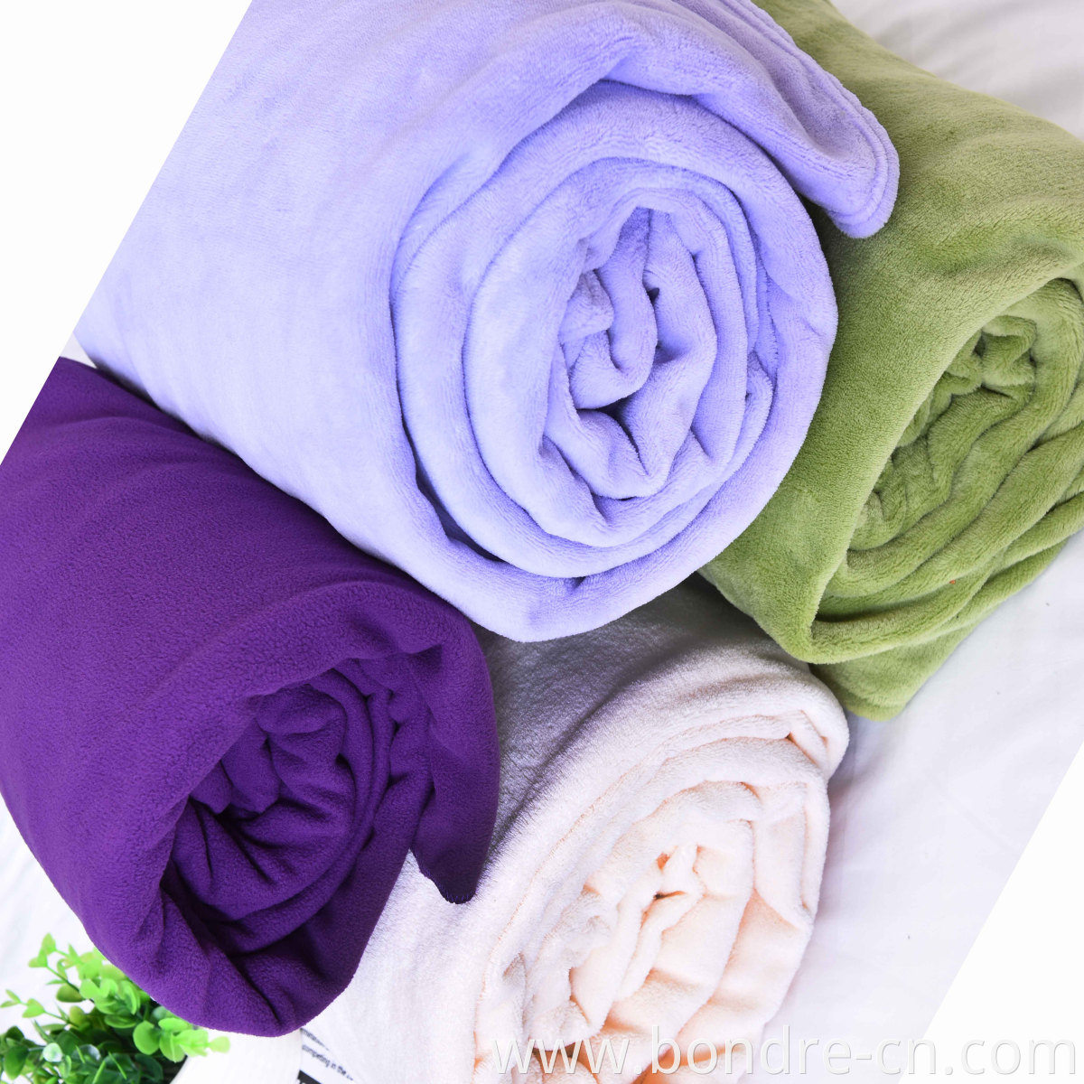 solid polar fleece blanket (1)